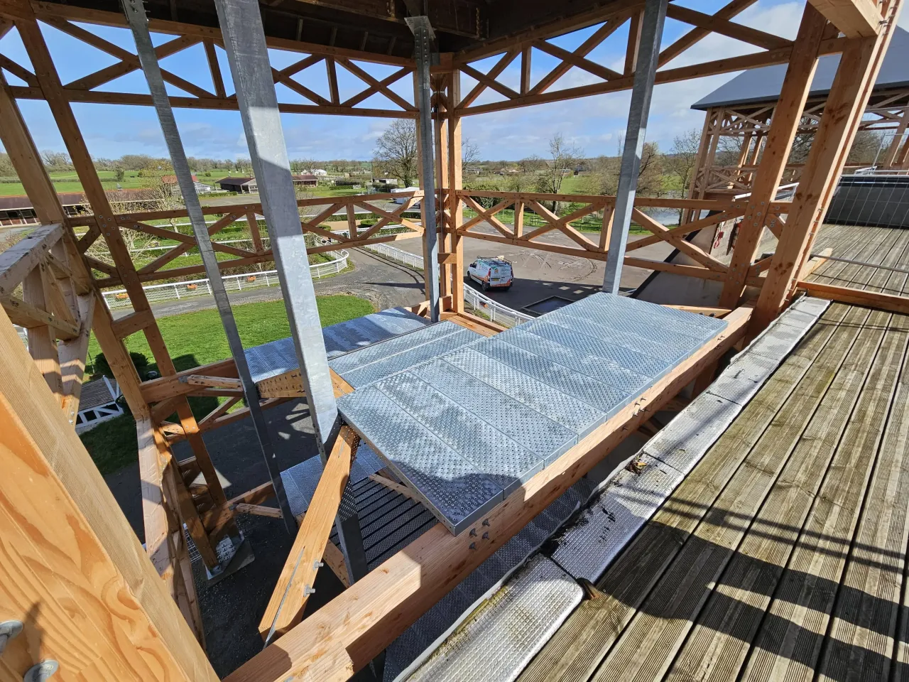 Marches_metalliques_TOLHUIT