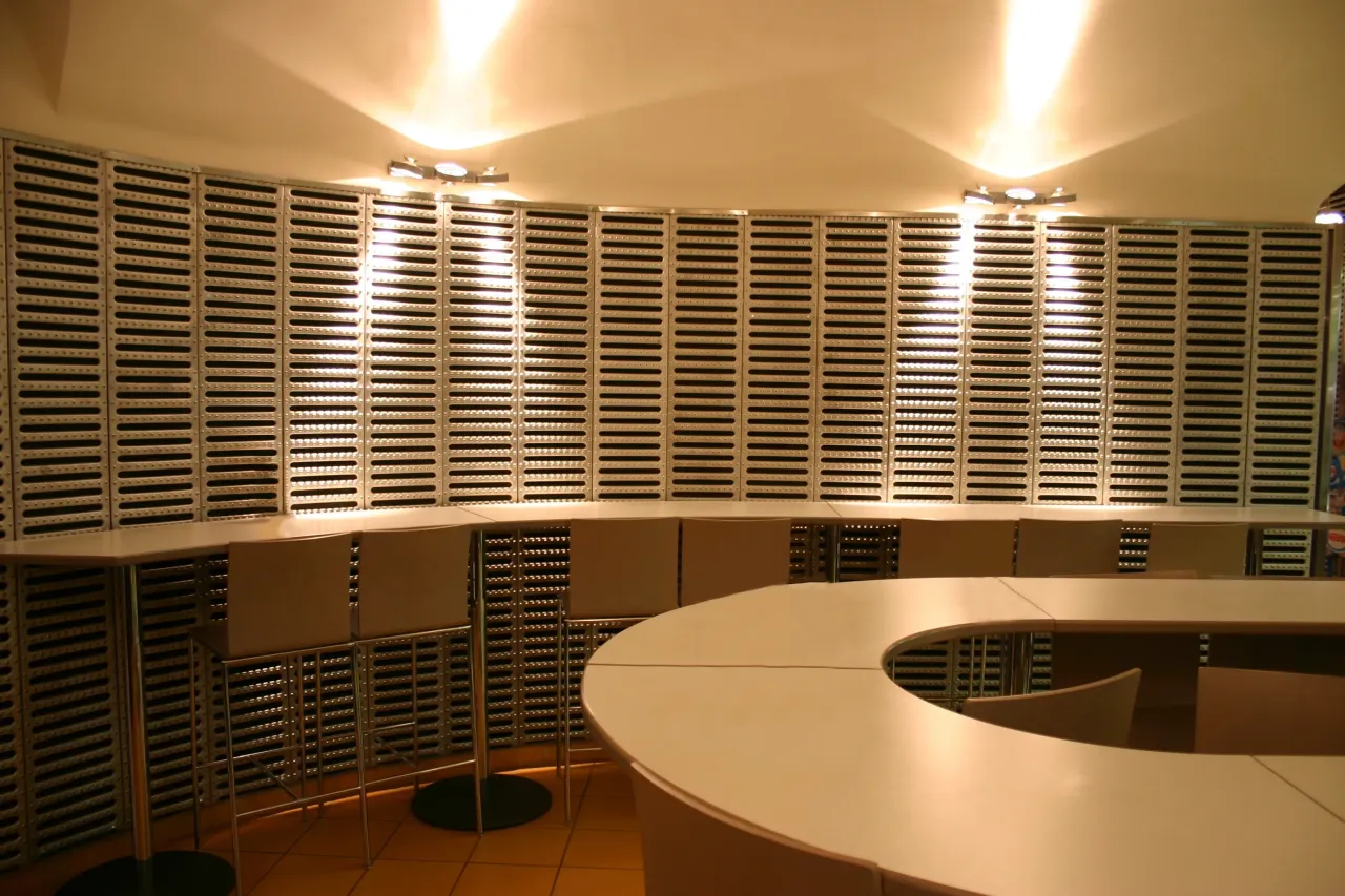 Plancher_metalliqu_TOLROC_habillage_mural