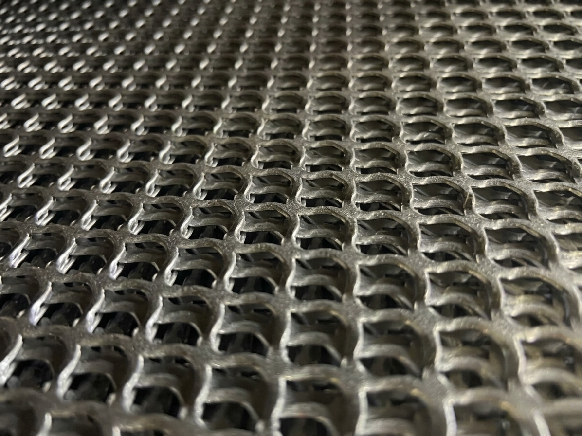 Metal_deploye_maille_experf_fine_1307