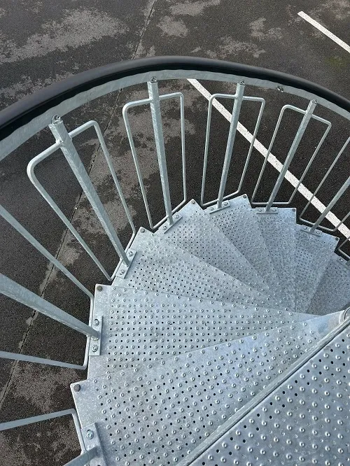 main_courante_Escalier_hélicoïdal_Hélistair