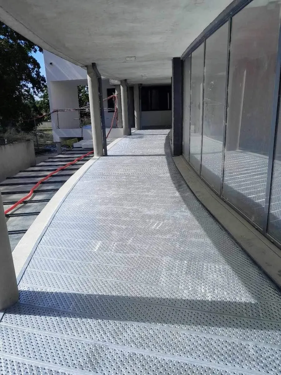 Plancher-metallique_TOLHUIT