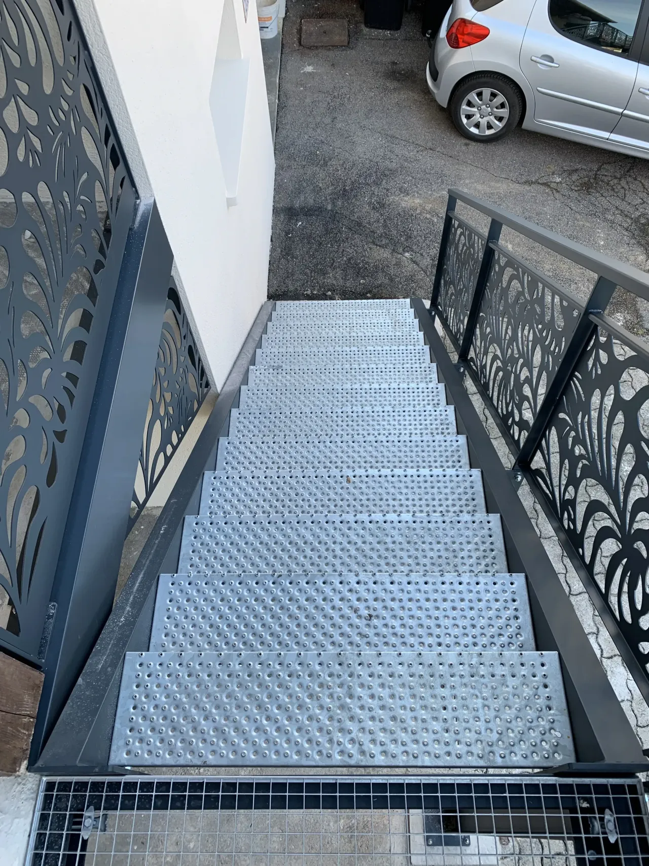 Marches_metalliques_TOLHUIT