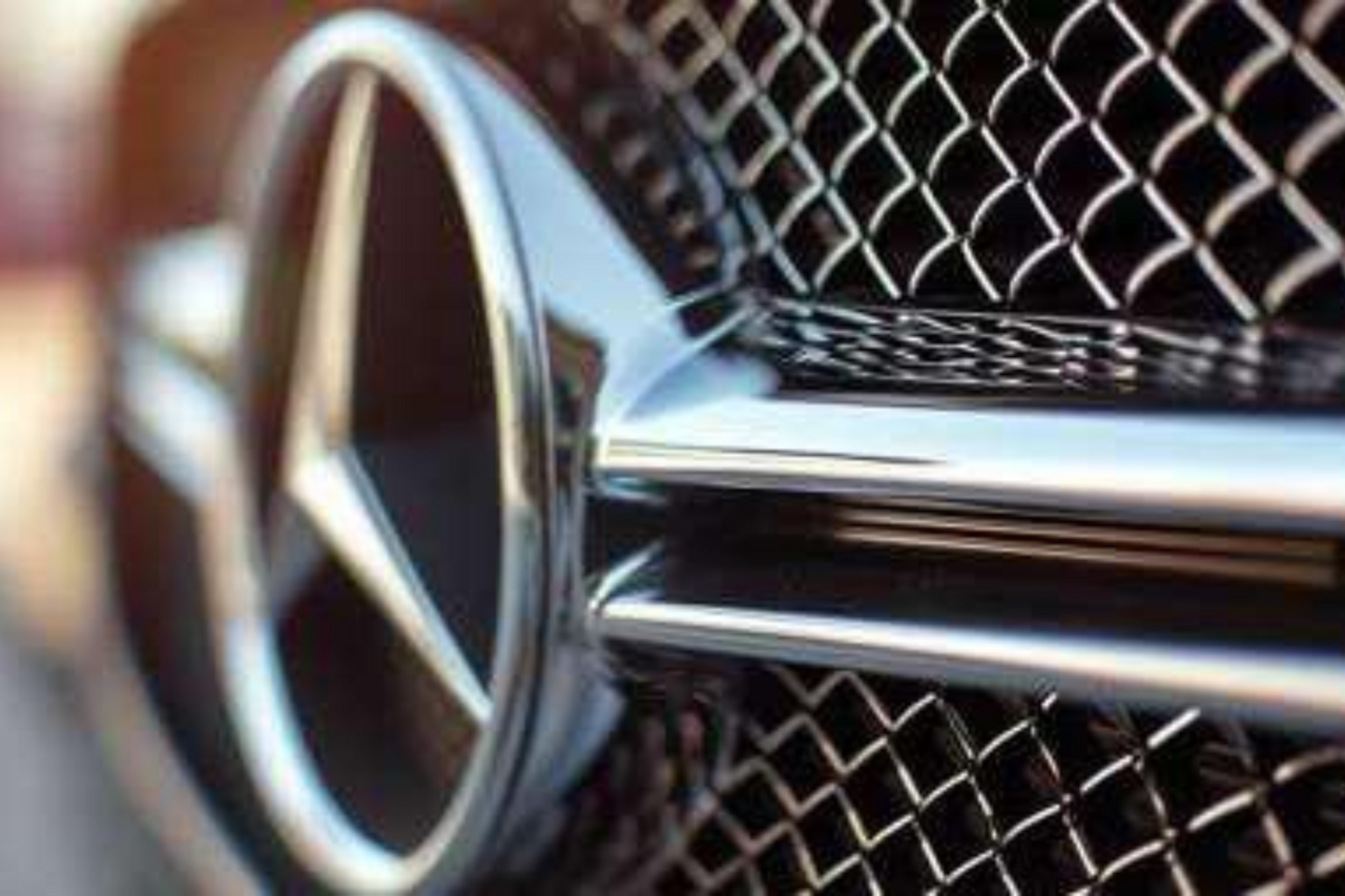 metal_deploye_automobile_1